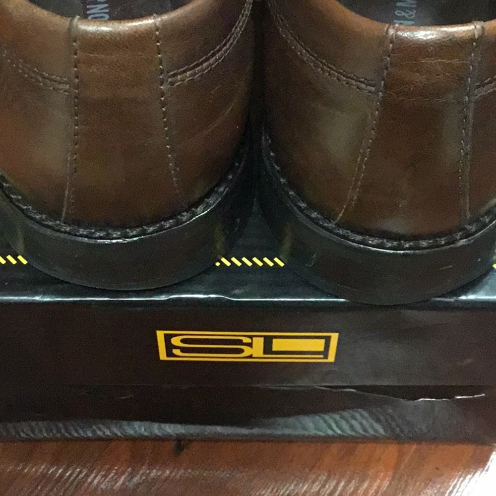 Men’s Shoes - Picture 4 of 5